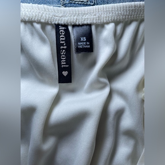 Heart Soul Woman’s Maxi Dress Size XS NEW Spaghetti Straps Stretch Waist Flowy - Picture 8 of 8